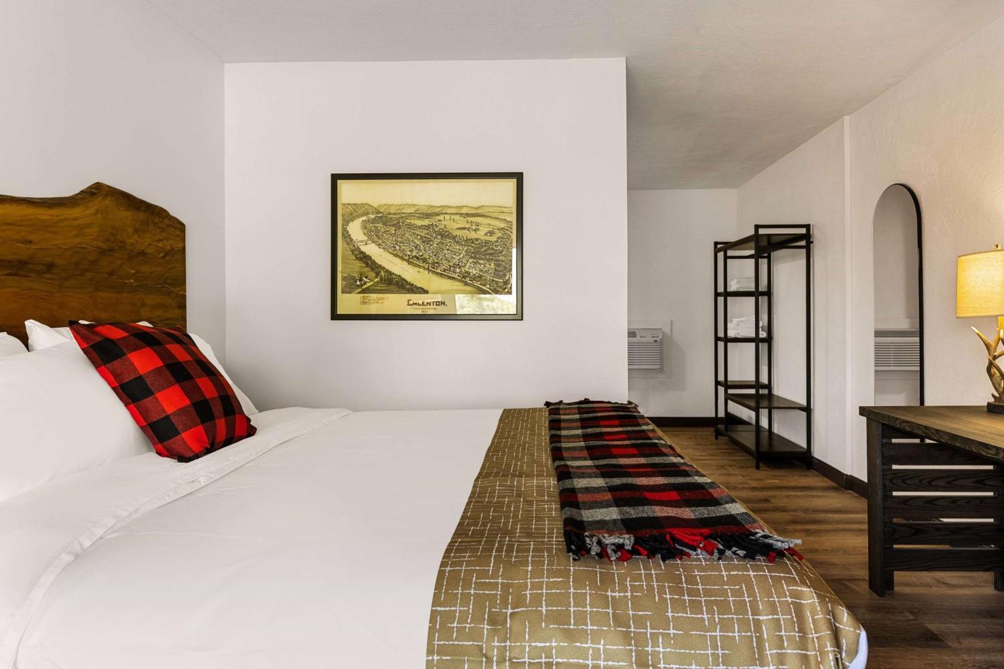 Travelodge By Wyndham Emlenton Экстерьер фото